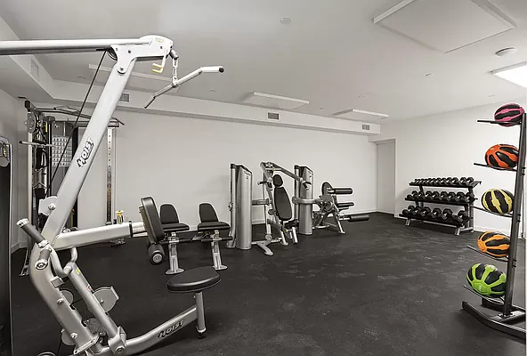 Rented by REAL New York | media 6
