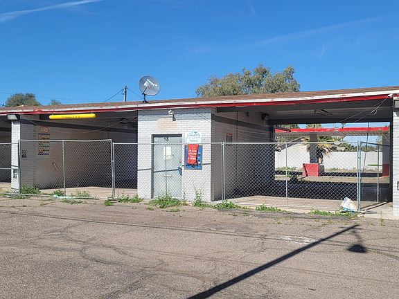 2nd image of 28 W UNIVERSITY Drive #-