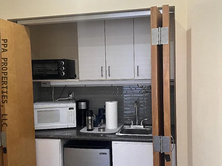 3717 University Dr #C — Photo 11