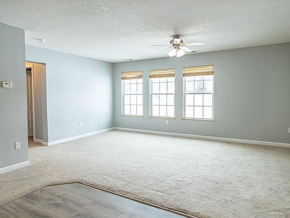 4th image of 3004 SW Sharmin Ln