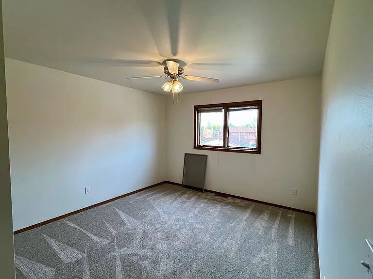 10212 Jamestown Dr #I — Photo 14