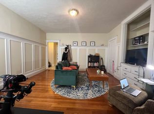 181 Thorndike St #3A, Brookline, MA 02446
