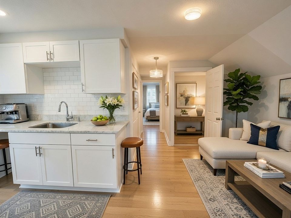 1st image of 9 Winthrop St