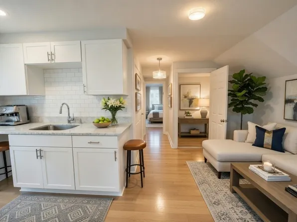 9 Winthrop St, Worcester, MA 01604