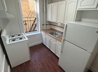 300 Elm Pl APT 3, Leonia, NJ 07605