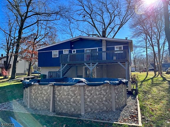 5th image of 26 Glencrest Dr