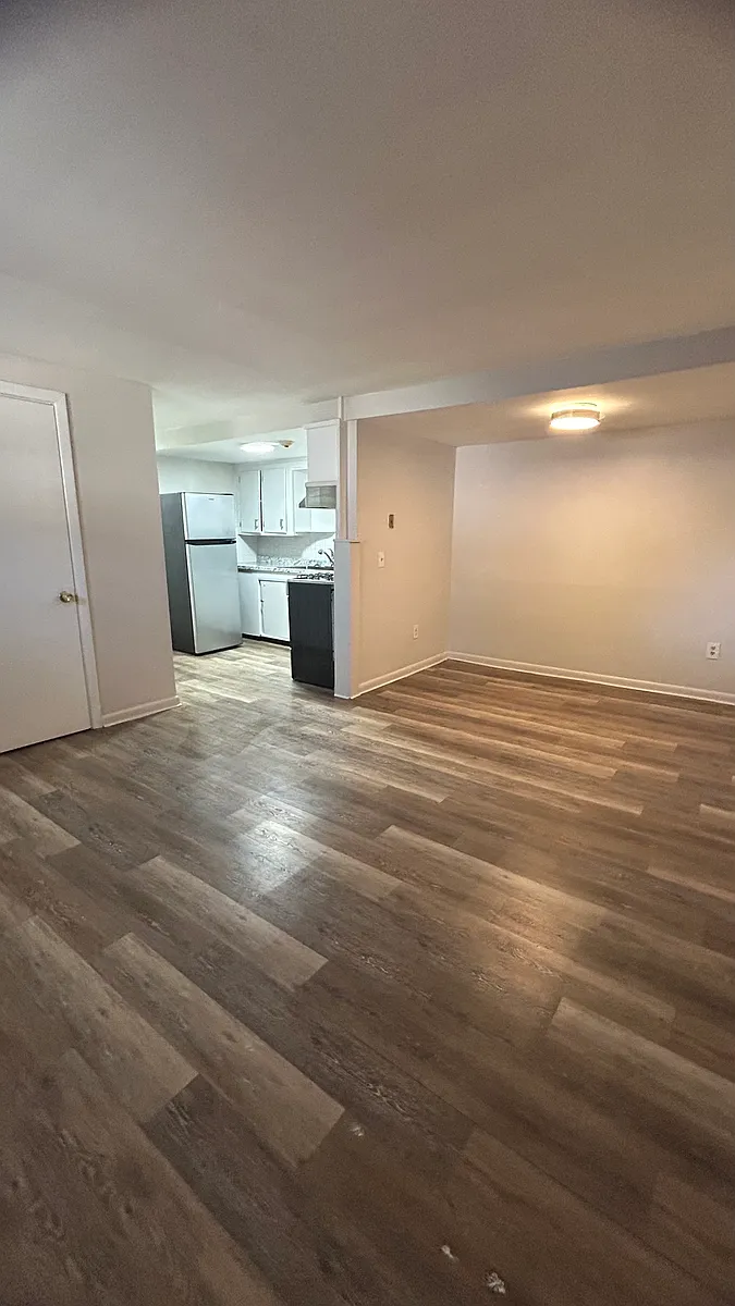 Building Photo - 243 Smithfield Rd #4