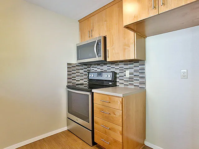 3541-55 SE Yamhill St — Photo 9