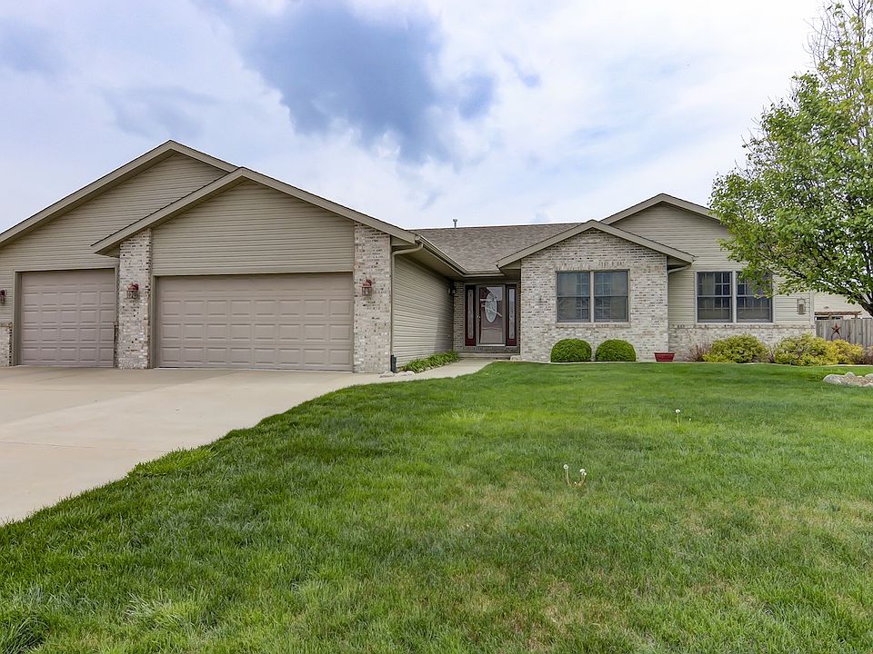 512 Garden Ct