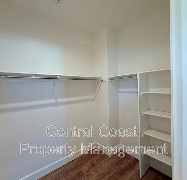 490 Palisade Dr — Photo 14