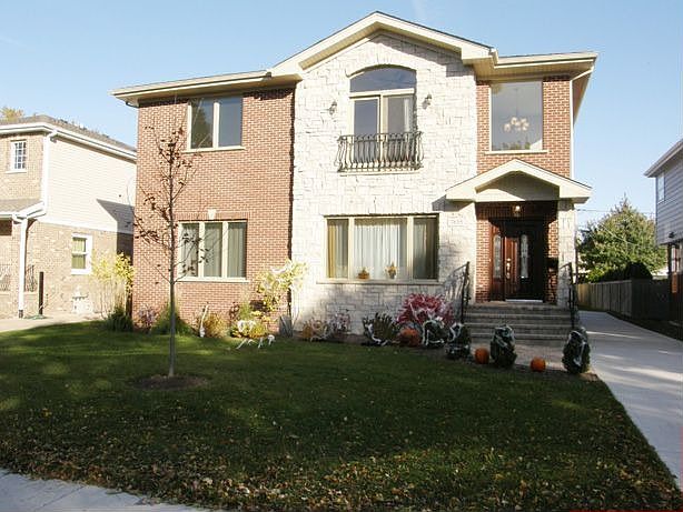 1st image of 7635 N Oriole Ave