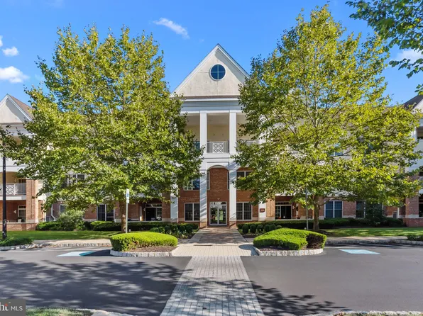 3322 Meridian Blvd, Warrington, PA 18976