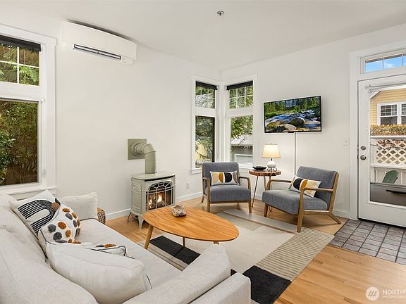 3rd image of 672 Madison Avenue N