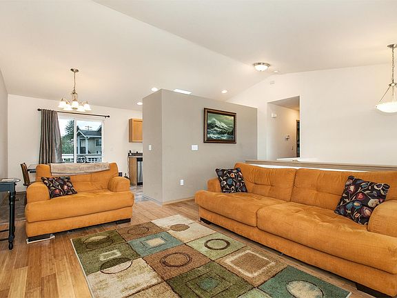 3rd image of 6111 51st St NE
