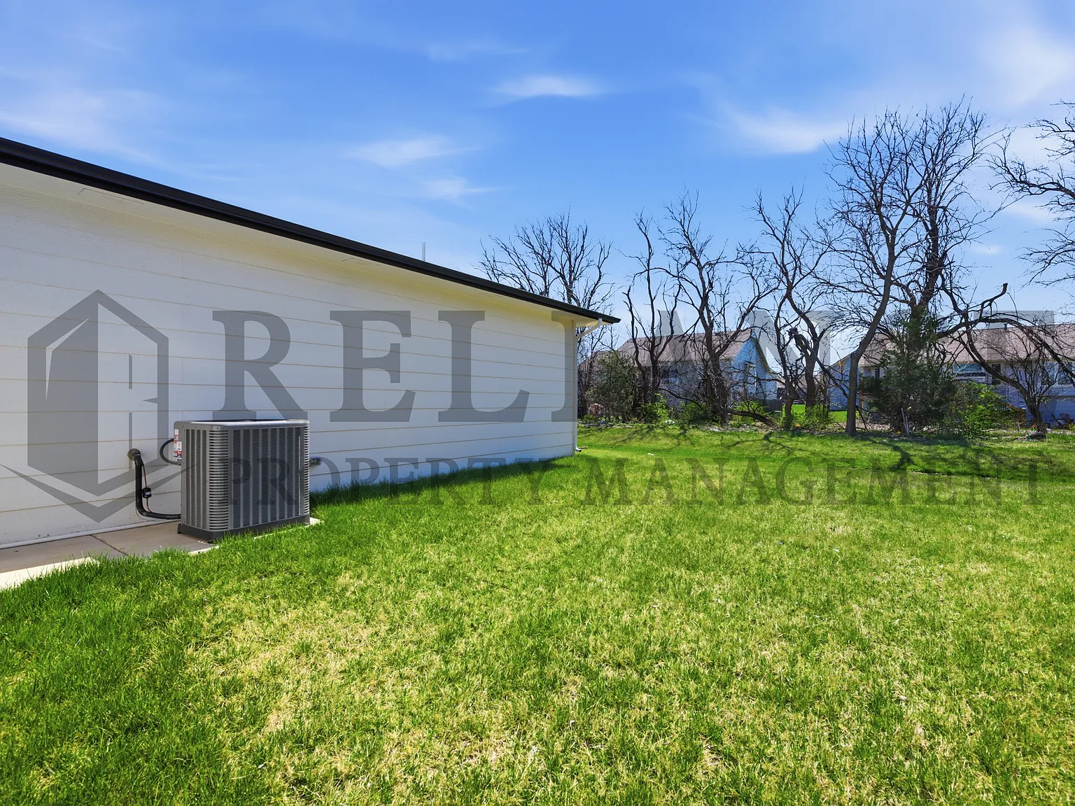 507 E Elmwood St - 1 — Photo 4