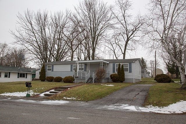 1st image of 211 E Branson St