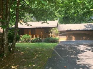 2425 Elizabeth Ann Ln, Young Harris, GA 30582