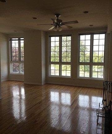 3rd image of 767 E Oakwood Blvd Unit 2