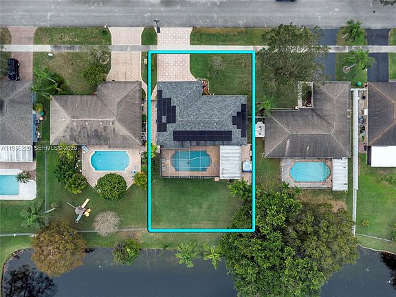 3rd image of 12541 SW 11th Ct