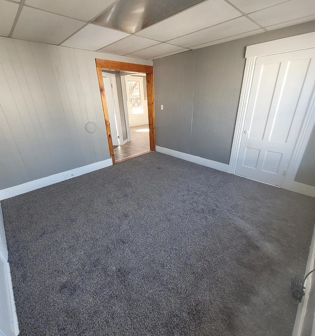 210 Notre Dame Ave — Photo 3