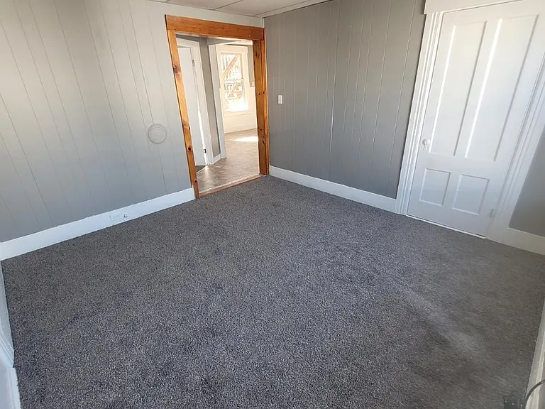 210 Notre Dame Ave #2 — Photo 3