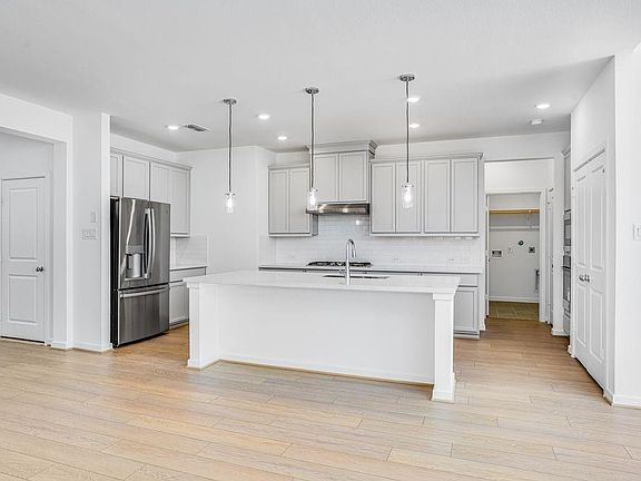 3rd image of 9214 Idalia Vista Ln