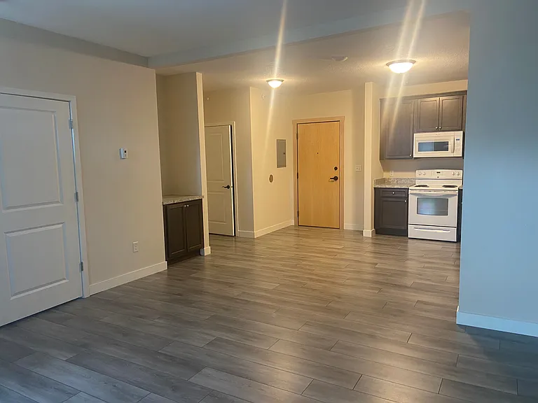 Mosaic Apartments — Photo 10