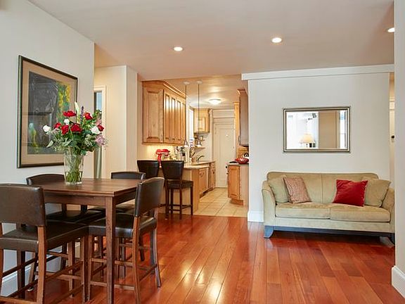 2nd image of 11 W 69th St APT 9A