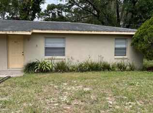 911 Hicks Rd, Lakeland, FL 33813