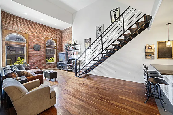 Sold by Compass | media 1