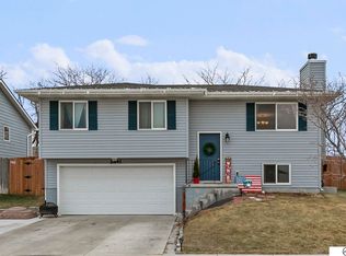 2841 W Peach St, Lincoln, NE 68522