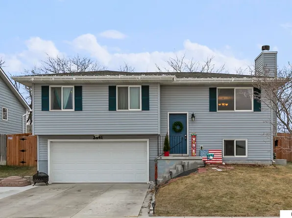 2841 W Peach St, Lincoln, NE 68522