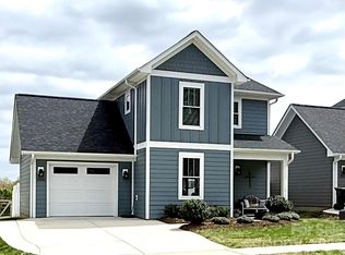 2636 2nd St, Hickory, NC 28601