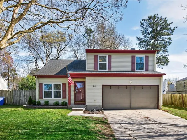 704 Frigate Dr, Newport News, VA 23608