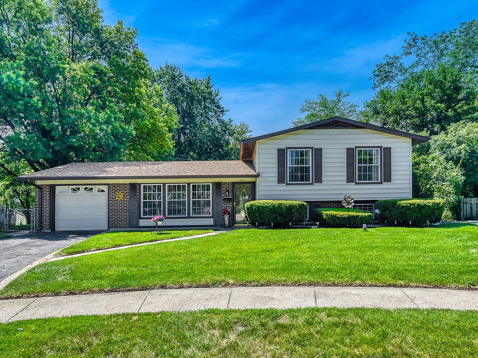 1st image of 7820 Pebblebrook Cir