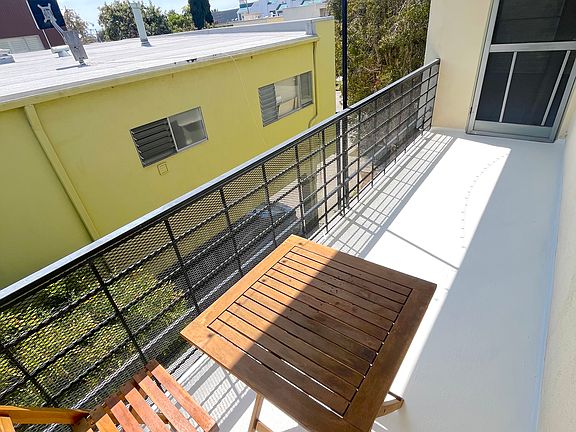 2nd image of 1117 10th St APT 6