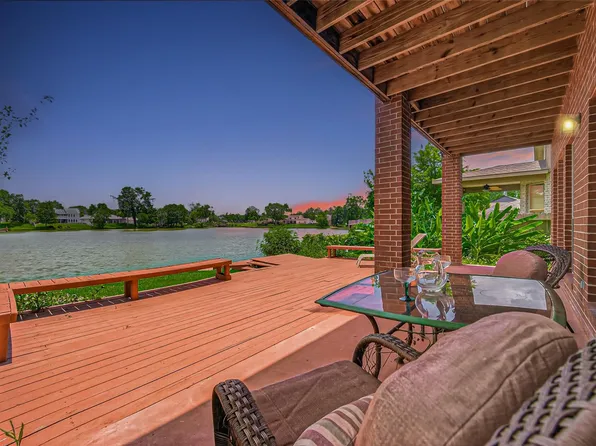503 Pine View Cir, Montgomery, TX 77356