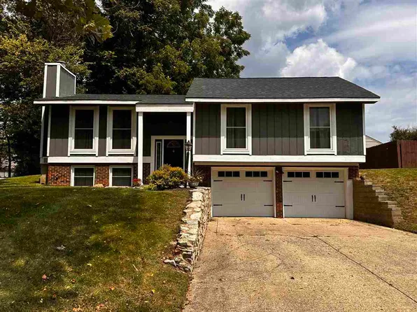 833 Hidden Valley Dr, Richmond, IN 47374