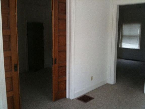2nd image of 405 S 3rd St