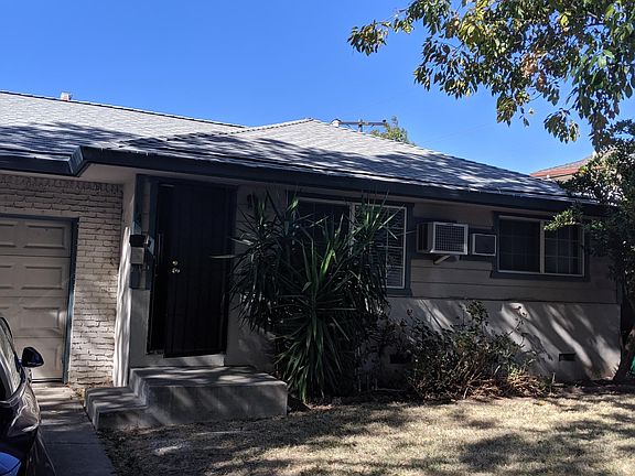 5th image of 14 Marilyn Ave