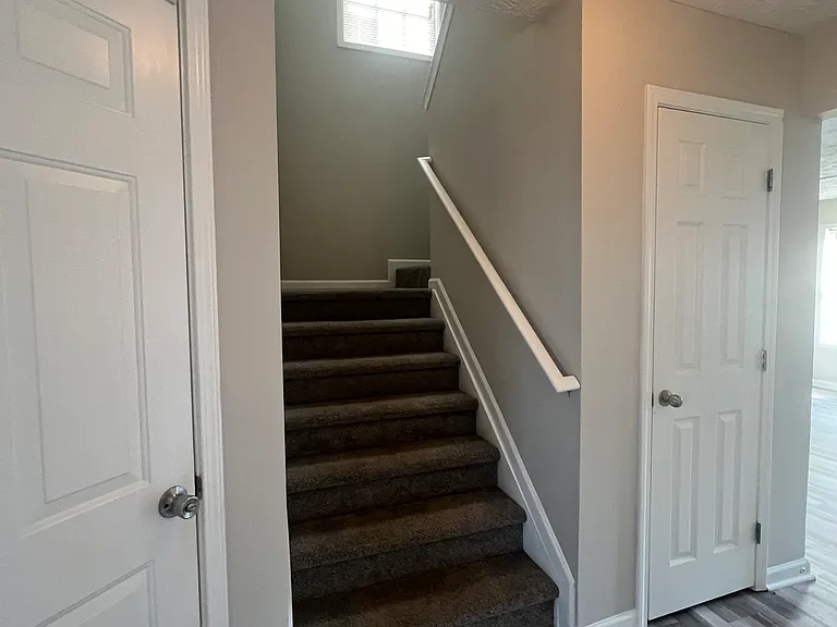 188 Alton Cir — Photo 8