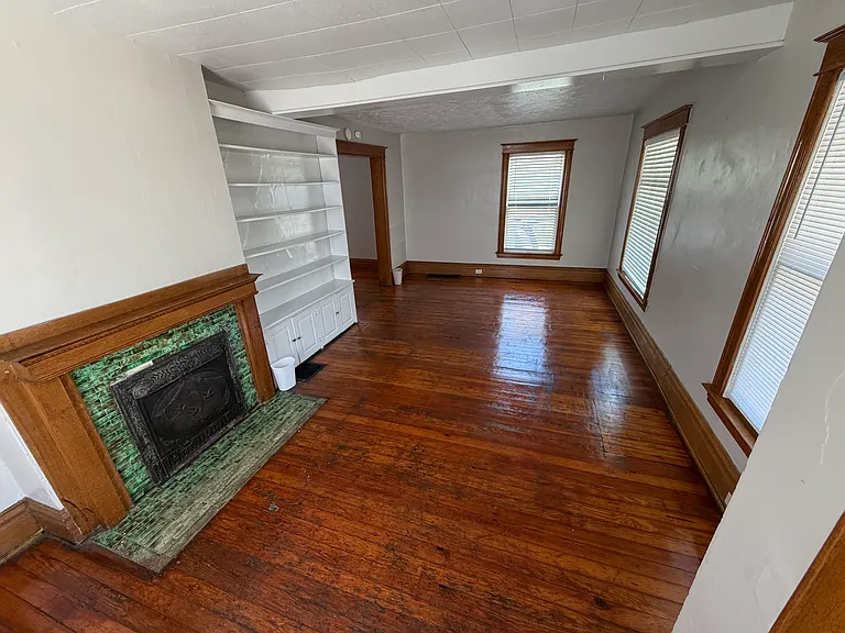 416 Bellevue Pl — Photo 9