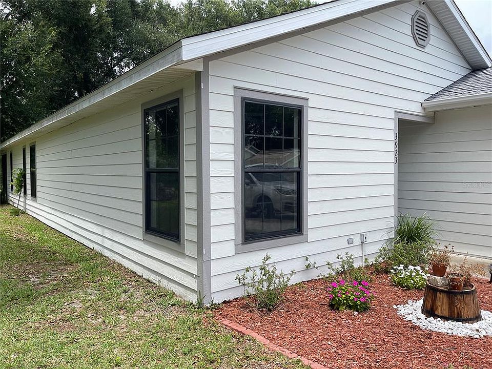 1st image of 3923 NE 22nd Ln
