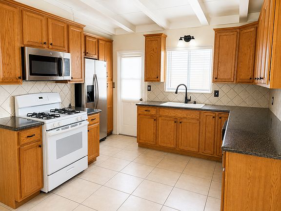 2nd image of 8385 Mulberry Ave