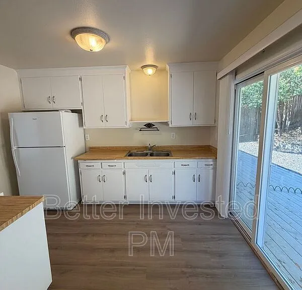 206 Rosemary Ln — Photo 15