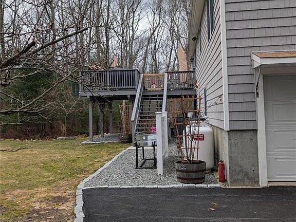 5th image of 241 Perry Hill Rd