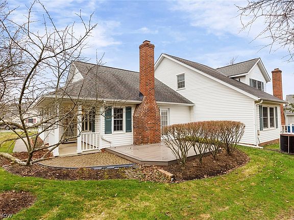 3rd image of 1660 Chapman Way