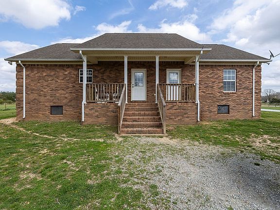 3rd image of 137 Piney Rd
