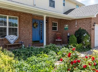 2607 Falcon Dr, Longmont, CO 80503
