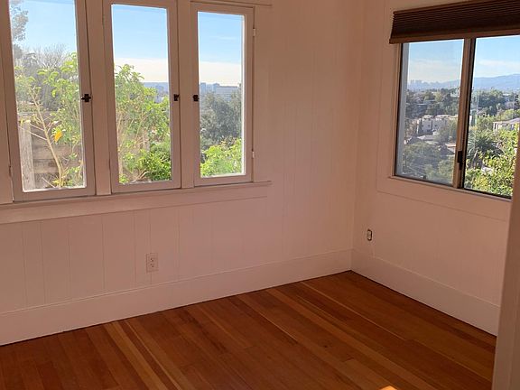 5th image of 1809 Park Dr